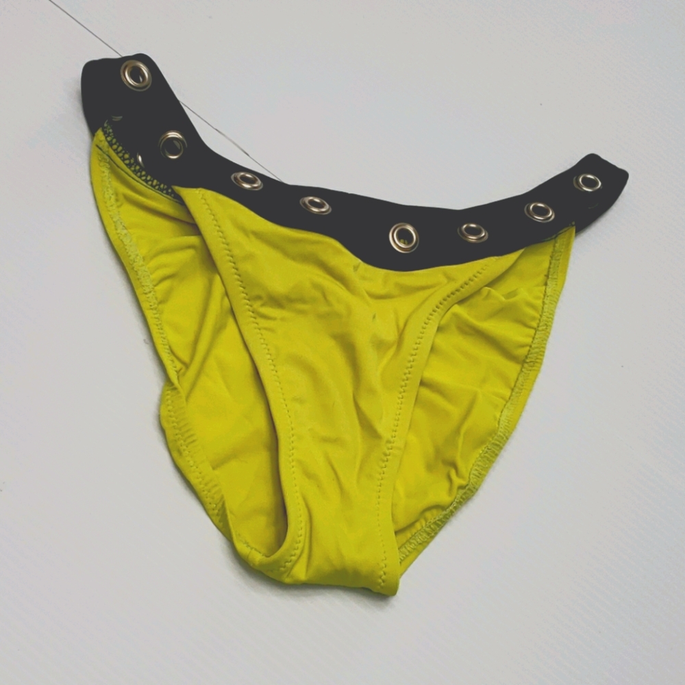 Bikini bottoms